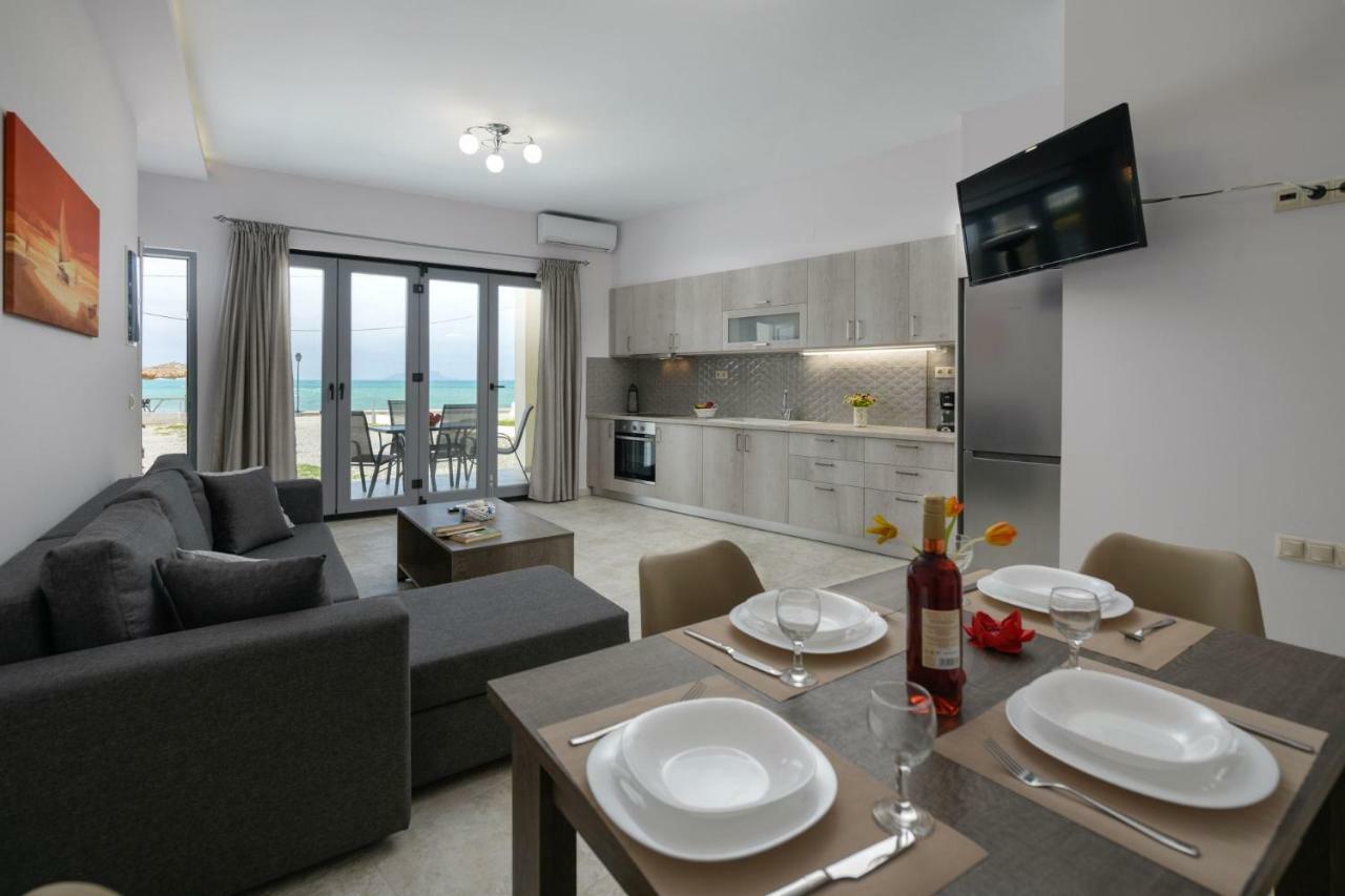 קוקינוס פירגוס Coral Sea Apartment מראה חיצוני תמונה