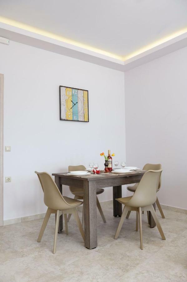 קוקינוס פירגוס Coral Sea Apartment מראה חיצוני תמונה