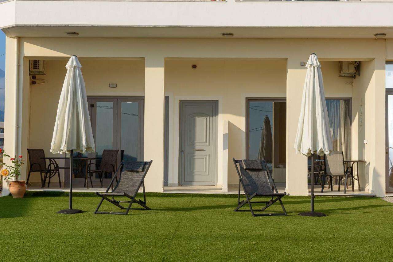 קוקינוס פירגוס Coral Sea Apartment מראה חיצוני תמונה